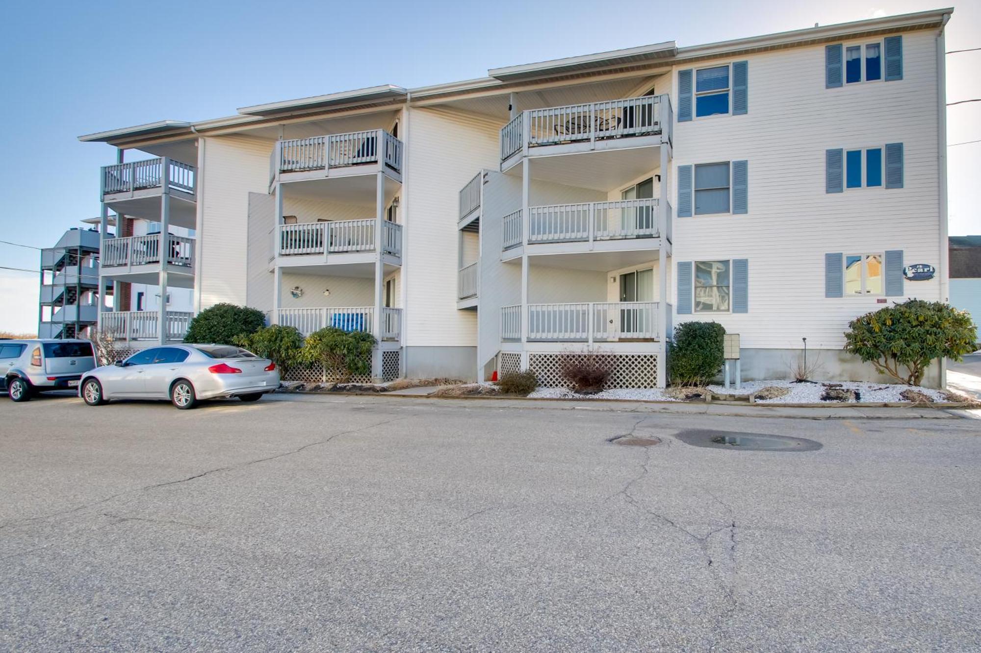 Beachfront Old Orchard Beach Condo With Balcony Екстериор снимка