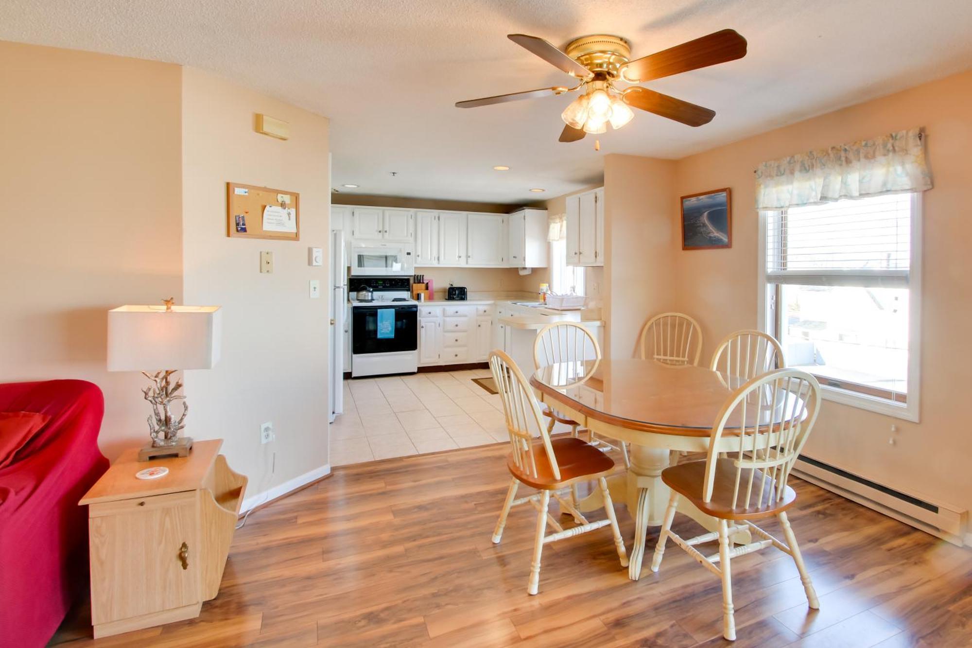 Beachfront Old Orchard Beach Condo With Balcony Екстериор снимка