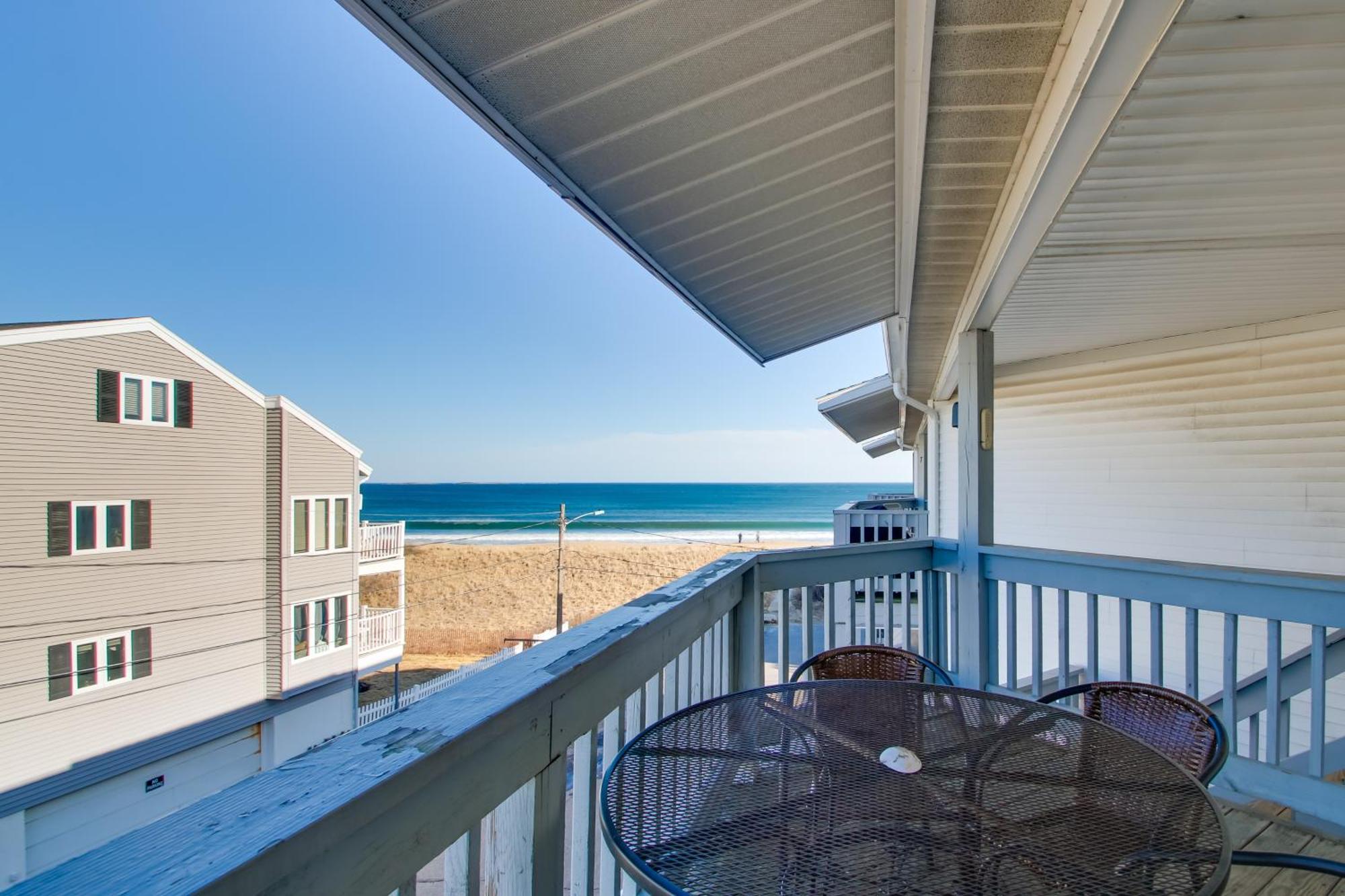 Beachfront Old Orchard Beach Condo With Balcony Екстериор снимка